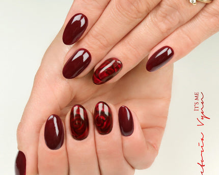 Victoria Vynn Salon Gellak | #211 Lucky Love