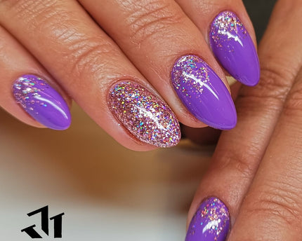 Victoria Vynn Pure Gel Polish | #059 Deep Lavender
