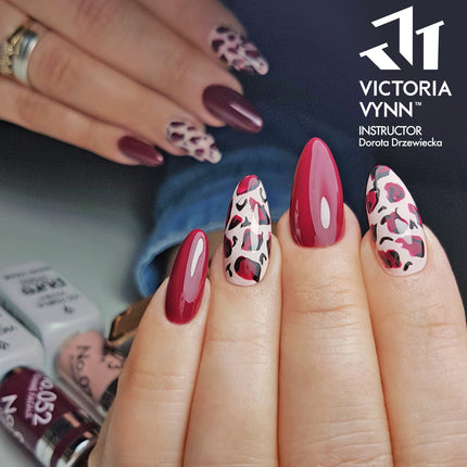 Victoria Vynn Pure Gel Polish | #052 Femme Fatale